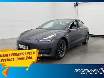 Grå Begagnad 2019 Tesla Model 3 Standard Range Plus Sedan | 229 800 kr (Marknadspris)