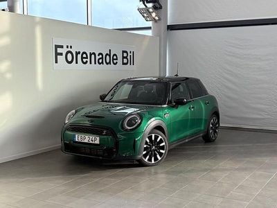 Grön Begagnad 2022 Mini Cooper S Halvkombi | 279 000 kr (Marknadspris)
