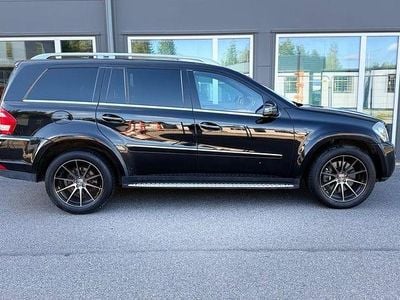Svart Begagnad 2012 Mercedes GL350 SUV | 189 400 kr