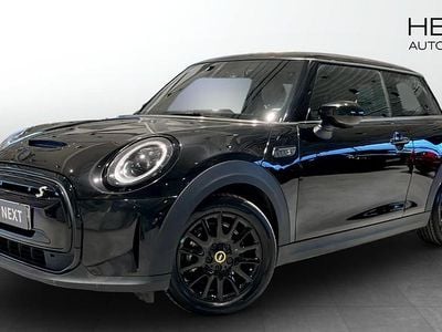 Begagnad Mini Cooper SE 135 kW (184 HK) 2023 Svart Halvkombi