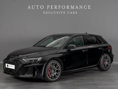 Svart Begagnad 2024 Audi RS3 Sportback Comfort Halvkombi | 719 900 kr