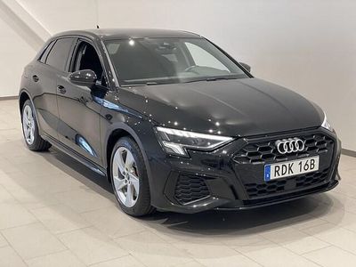 Svart (mytsvart metallic) Begagnad 2022 Audi A3 Sportback e-tron S-Line Halvkombi | 289 900 kr (Marknadspris)
