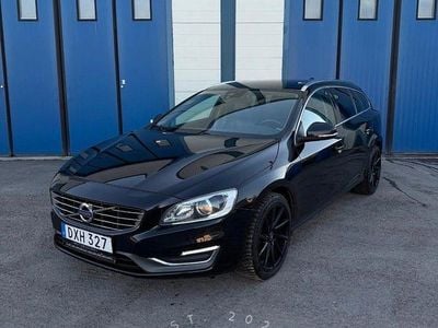 Svart Begagnad 2014 Volvo V60 Summum Kombi | 149 900 kr (Marknadspris)