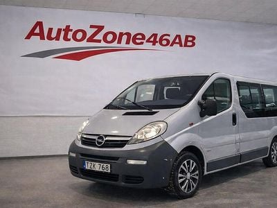 Grå Begagnad 2003 Opel Vivaro Minibuss | 63 000 kr