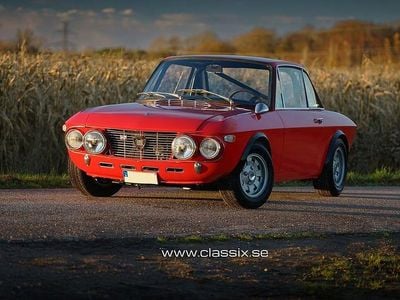Röd Begagnad 1970 Lancia Fulvia Sportkupé | 1 049 000 kr