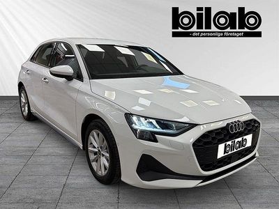 Begagnad Audi A3 Sportback Proline 150 HK (110 kW) 2024 Vit Halvkombi
