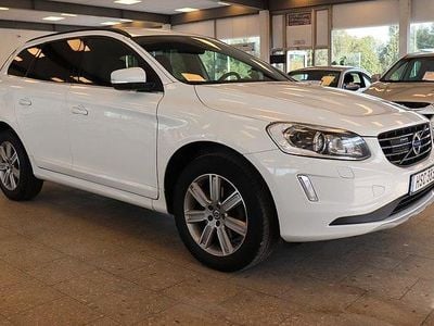 Vit Begagnad 2015 Volvo XC60 Momentum SUV | 139 900 kr (Marknadspris)