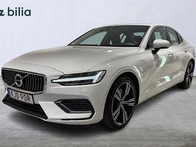 Vit Begagnad 2021 Volvo S60 Inscription Sedan | 339 000 kr (Marknadspris)