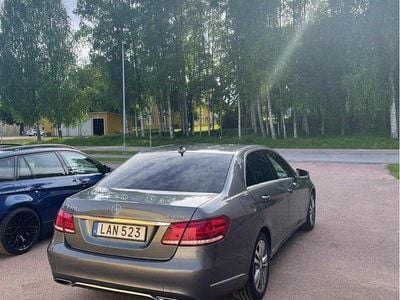 Mercedes E220