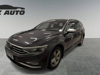 Grå Begagnad 2023 VW Passat Alltrack Kombi | 369 000 kr (Dyr)