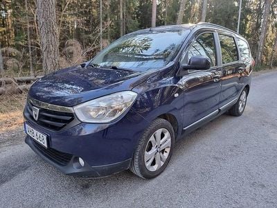 Begagnad Dacia Lodgy 108 HK (79 kW) 2014 Blå Minibuss