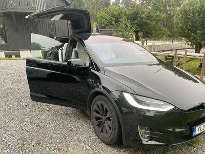 begagnad Tesla Model X 100D LR AWD FSD luftfjädring låga mil