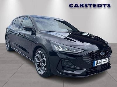 Svart Begagnad 2023 Ford Focus ST-Line Halvkombi | 338 900 kr