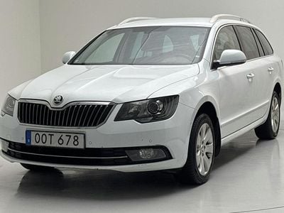 Begagnad Skoda Superb 170 HK (125 kW) 2015 Vit Kombi