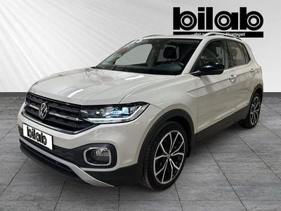 Grå Begagnad 2022 VW T-Cross GT SUV | 229 000 kr (Marknadspris)
