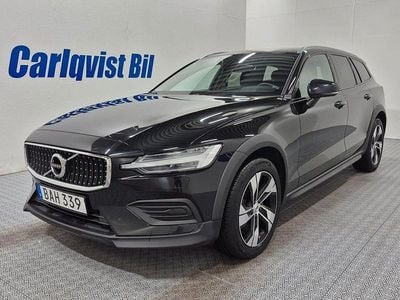 Svart Begagnad 2022 Volvo V60 CC Kombi | 339 000 kr (Lite dyr)