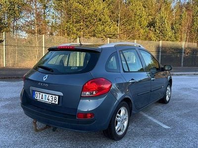 Blå/grå metallic Begagnad 2008 Renault Clio II | 35 000 kr (Marknadspris)