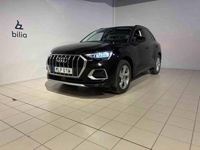 Svart Begagnad 2021 Audi Q3 SUV | 299 800 kr