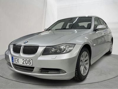 Ljusgrå Begagnad 2006 BMW 325 Advantage Sedan | 52 000 kr (Superpris)