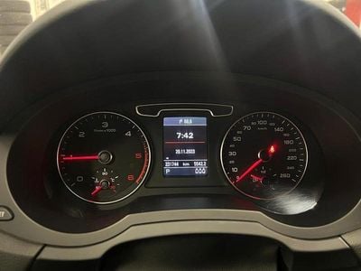 Begagnad Audi Q3 177 HK (130 kW) 2012 Vit perl SUV