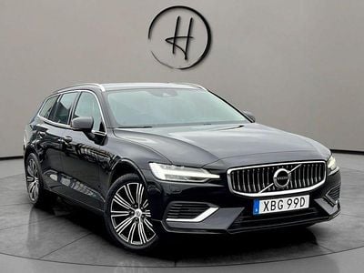 Svart Begagnad 2022 Volvo V60 Kombi | 274 900 kr (Bra pris)