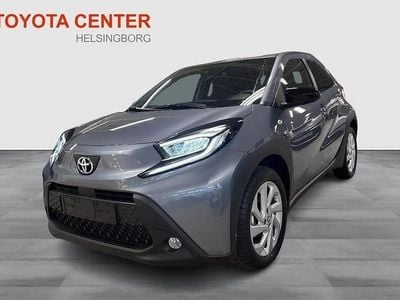 Grå Ny 2025 Toyota Aygo X Comfort SUV | 226 800 kr (Marknadspris)
