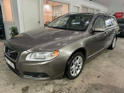 Begagnad Volvo V70 Summum 163 HK (119 kW) 2011 Grå Kombi