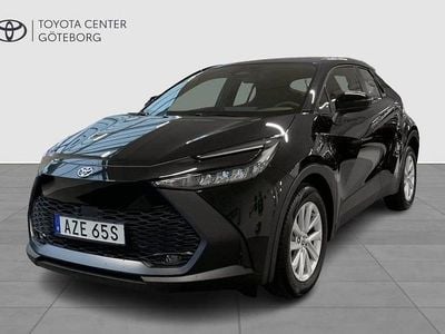 Svart Ny 2025 Toyota C-HR Active SUV | 314 900 kr (Marknadspris)