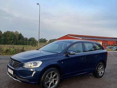 Begagnad Volvo XC60 Ocean Race 181 HK (133 kW) 2014 Blå SUV