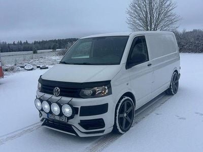 Vit Begagnad 2011 VW T5 Van | 79 000 kr (Marknadspris)