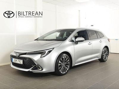 Silver Begagnad 2023 Toyota Corolla Style Kombi | 294 900 kr (Marknadspris)