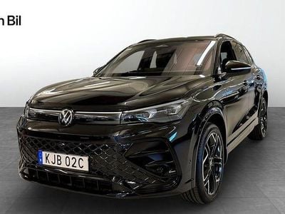 Svart Ny 2025 VW Tiguan R-line SUV | 579 900 kr (Dyr)