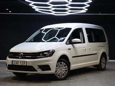 Vit Begagnad 2019 VW Caddy Maxi Life Life Minibuss | 399 800 kr