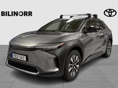 Begagnad Toyota bZ4X Executive 252 kW (343 HK) 2023 Silver SUV