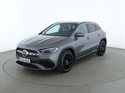 Grå Begagnad 2022 Mercedes GLA200 AMG line SUV | 402 000 kr (Lite dyr)