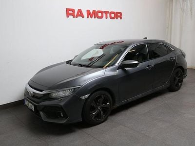 Begagnad Honda Civic Prestige 182 HK (133 kW) 2017 Polished metallic (grå) Halvkombi