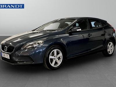 Blå Begagnad 2017 Volvo V40 Business Edition | 144 900 kr (Marknadspris)