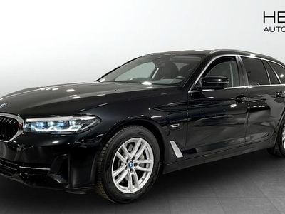 Svart Begagnad 2022 BMW 530e Kombi | 349 900 kr (Bra pris)