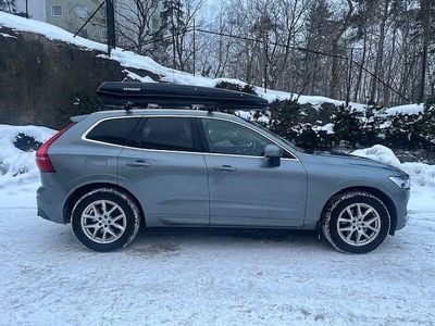 Grå metallic Begagnad 2020 Volvo XC60 Momentum SUV | 349 000 kr (Marknadspris)