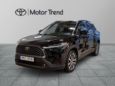 Svart Begagnad 2024 Toyota Corolla Cross Style SUV | 399 000 kr (Marknadspris)