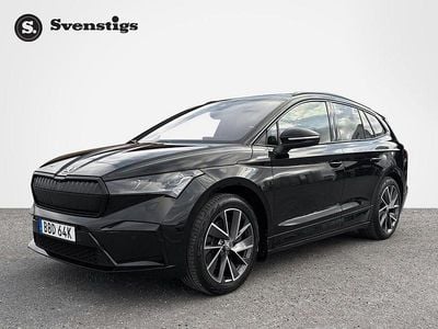 Svart Begagnad 2022 Skoda Enyaq iV SportLine SUV | 329 000 kr (Marknadspris)