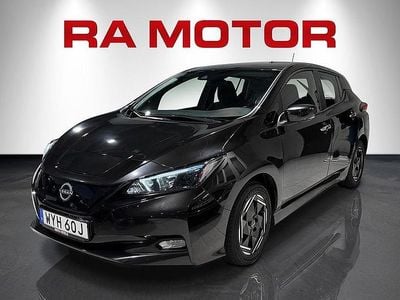 Begagnad Nissan Leaf Acenta 110 kW (150 HK) 2022 Svart Halvkombi