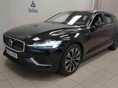 Svart Begagnad 2023 Volvo V60 Kombi | 324 900 kr (Bra pris)