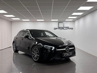 Svart Begagnad 2018 Mercedes A200 Halvkombi | 199 900 kr (Bra pris)