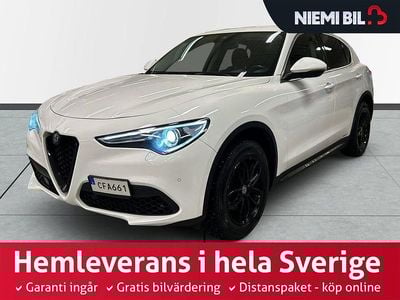 Vit Begagnad 2017 Alfa Romeo Stelvio Super SUV | 219 900 kr (Lite dyr)