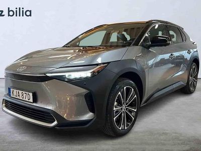 Begagnad Toyota bZ4X 252 kW (343 HK) 2024 Silver SUV