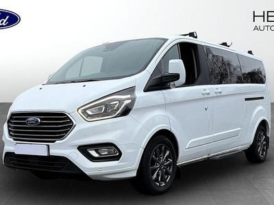 Frozen white Begagnad 2023 Ford Tourneo Kombi | 399 900 kr (Marknadspris)