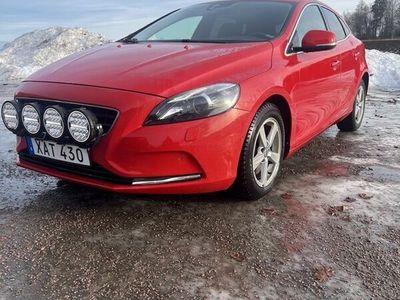 begagnad Volvo V40 D4 Geartronic Momentum Euro 6