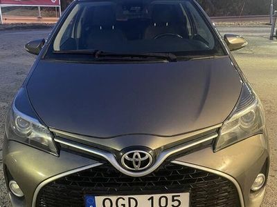 begagnad Toyota Yaris 5-dörrar 1.33 Dual VVT-i Euro 6