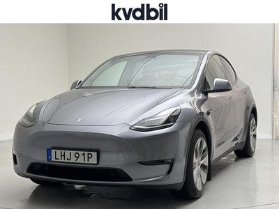 Begagnad Tesla Model Y Long Range AWD 378 kW (514 HK) 2024 Grå SUV